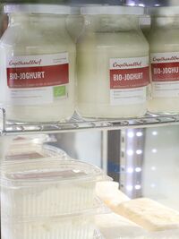 Gekühlte Produkte erhältlich am Bauernmarkt